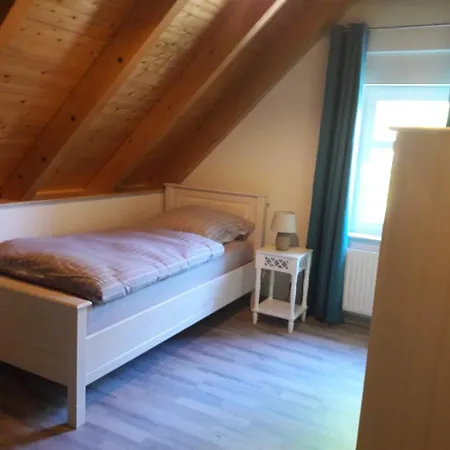Tolles In - Trientje - Mit Garten Und überdachter Terrasse